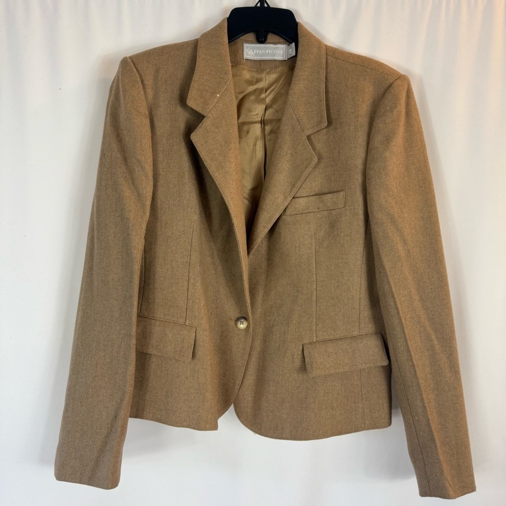 Evan Picone Apparel women blazer Size:14 Color: Beige 100% Wool